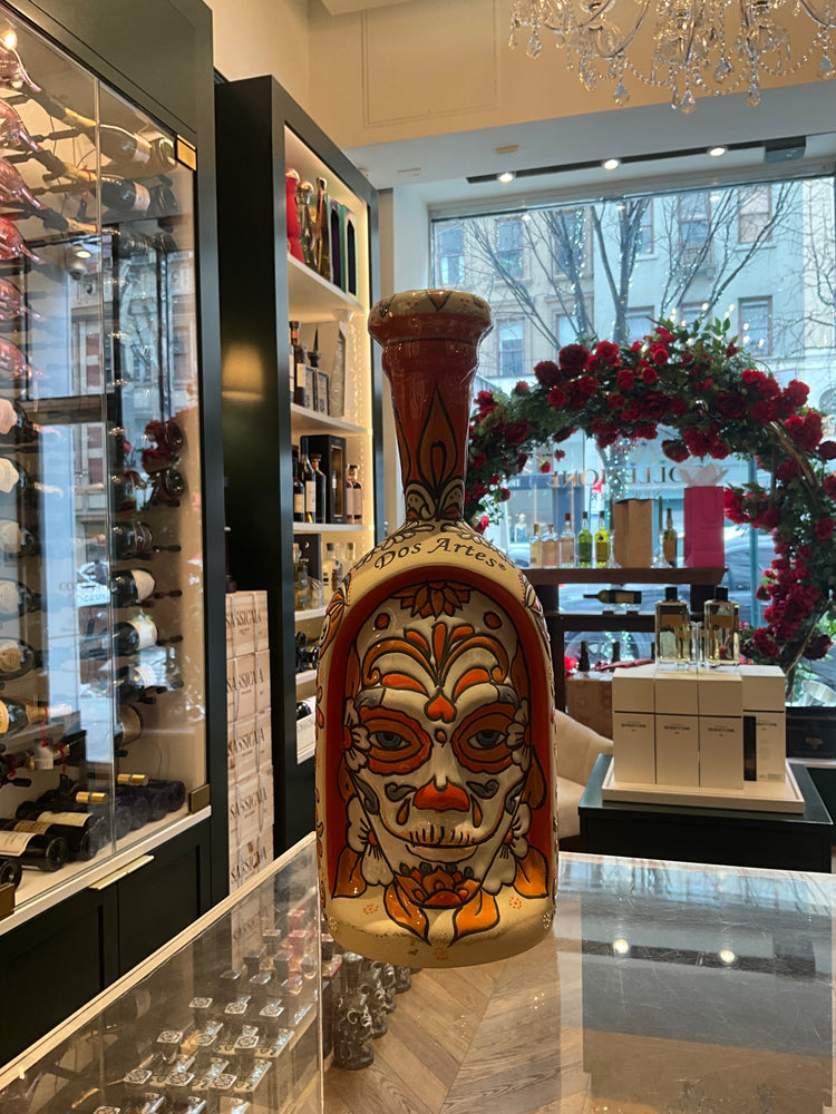Dos Artes Tequila Joven Limited Edition 1L 40%abv Skull decanter