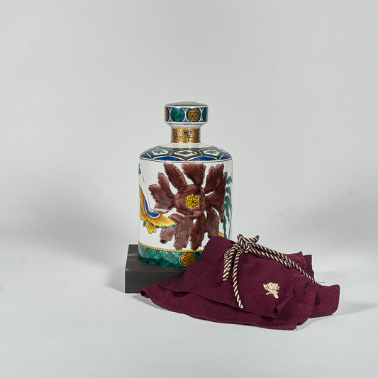Hibiki 35yo Kutani 700ml 47%abv Limited Edition Porcelain decanter.