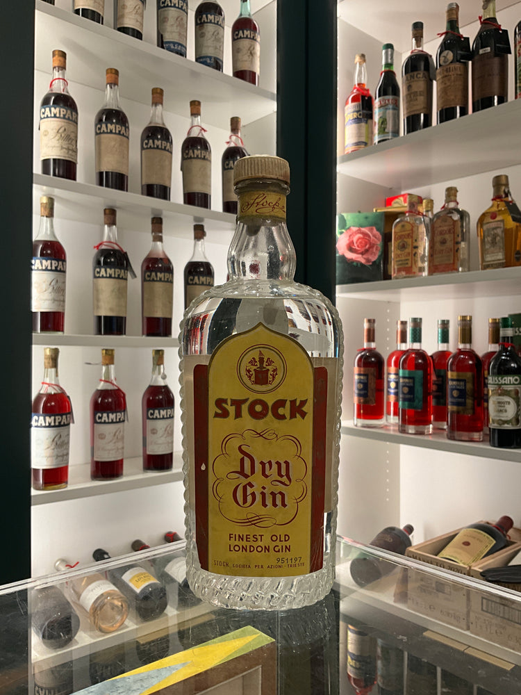 Stock 1950s Finest Ol Dry Gin 75cl 45%abv