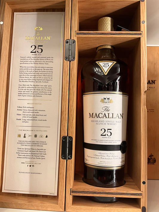 Macallan 25yo 2021 Sherry Oak 700ml