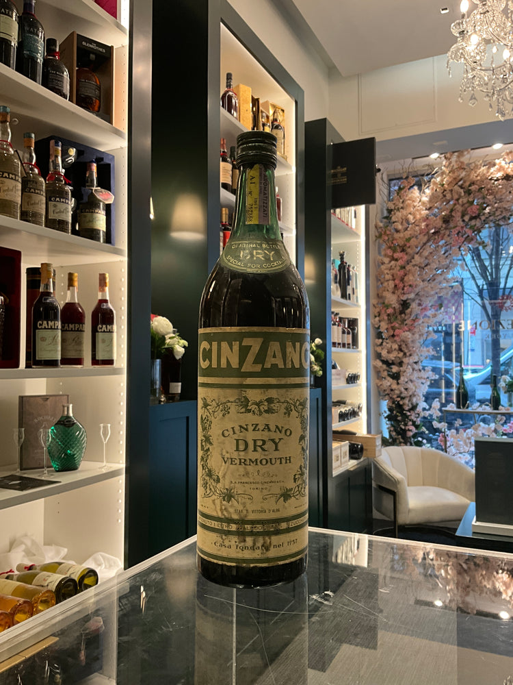 Cinzano Dry Vermouth 1960s 100cl 18.5%abv